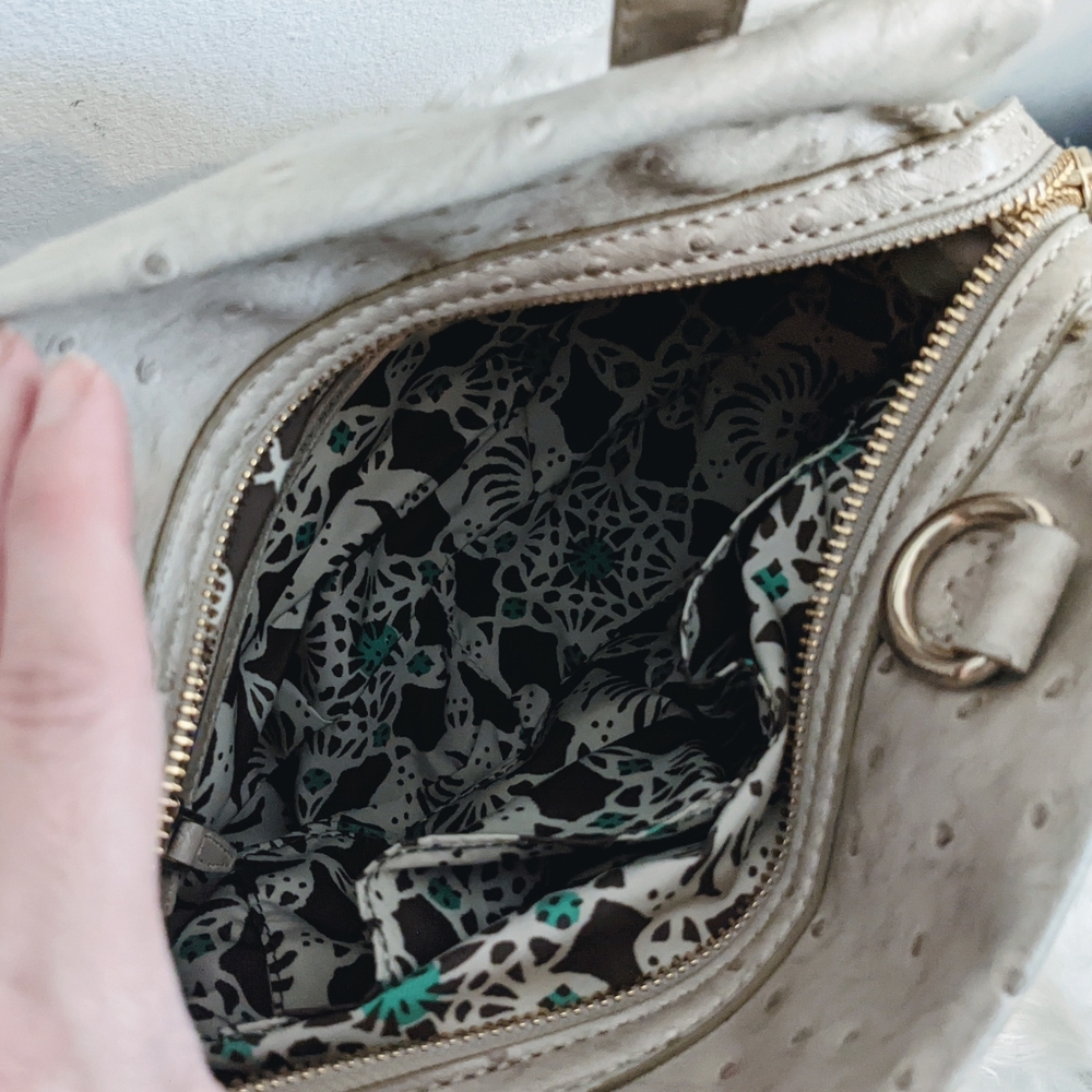 Marc Jacobs Aurora Ostrich Embossed Beige Satchel Purse Beige Off White - Picture 6 of 10